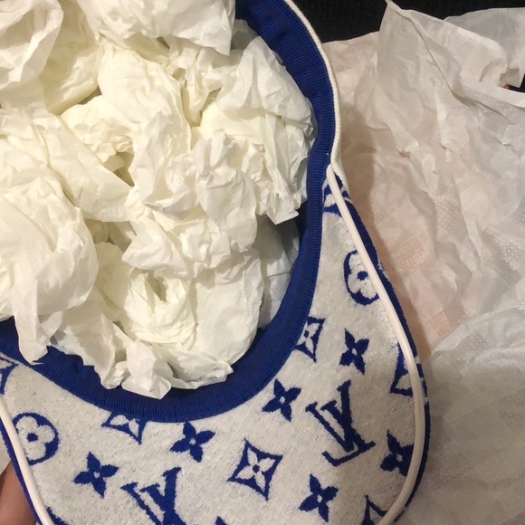 Louis Vuitton hat - Picture 7 of 10